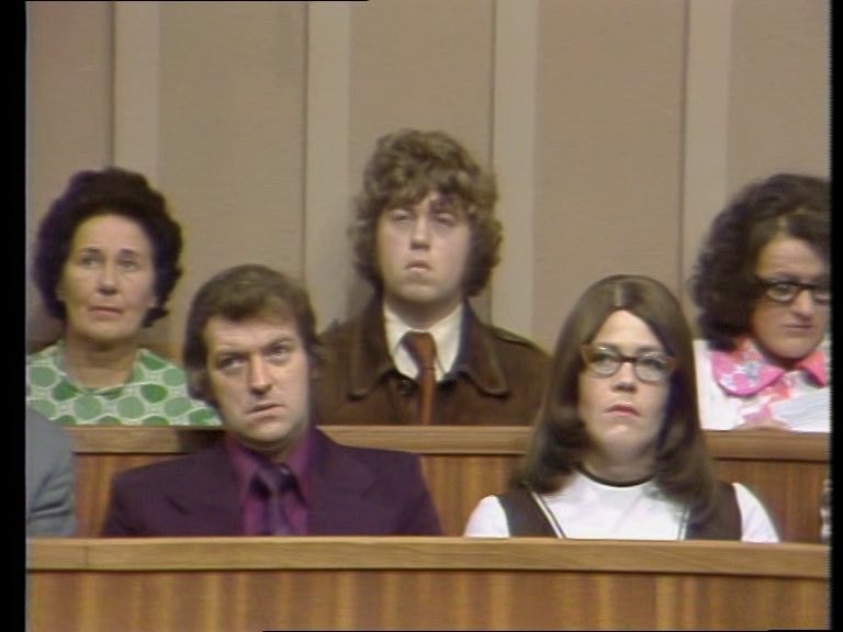hellothisisivan's tweet image. Would you like a selection of my fave Crown Court jury reaction shots? Well here you are anyway