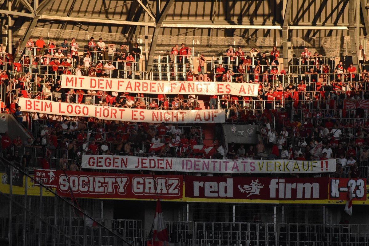 Spruchband der GAK-Fanszene am vergangenen Samstag – danke für eure Solidarität. ⚫️⚪️⚫️