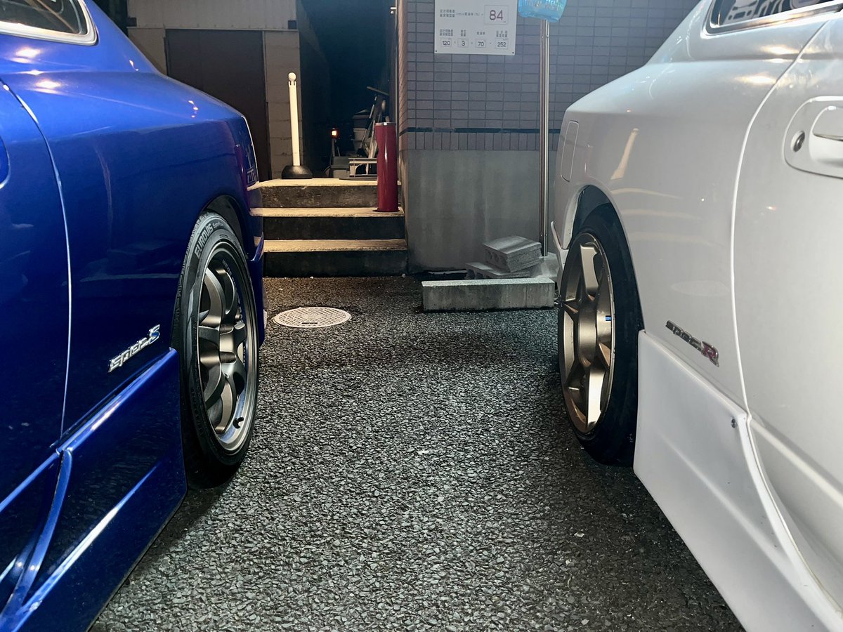 OZONE93763300's tweet photo. 〜Everyday Is A Winding Road〜
NISSAN S15シルビア
spec.R × spec.S
自分含め周りのシルビアはターボばっかりだからNAと乗り比べできるの貴重すぎ!
#NISSAN #日産 #シルビア #S15
#ドライブしよう #OpenYourWorld
#夏か終わるともう会えない
#specR #specS #6MT #5MT
#最後のシルビア https://t.co/HIdD7C6oJu