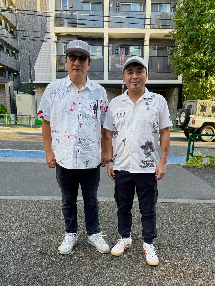 ピエール瀧、山渓の山キャップかぶってるやん。