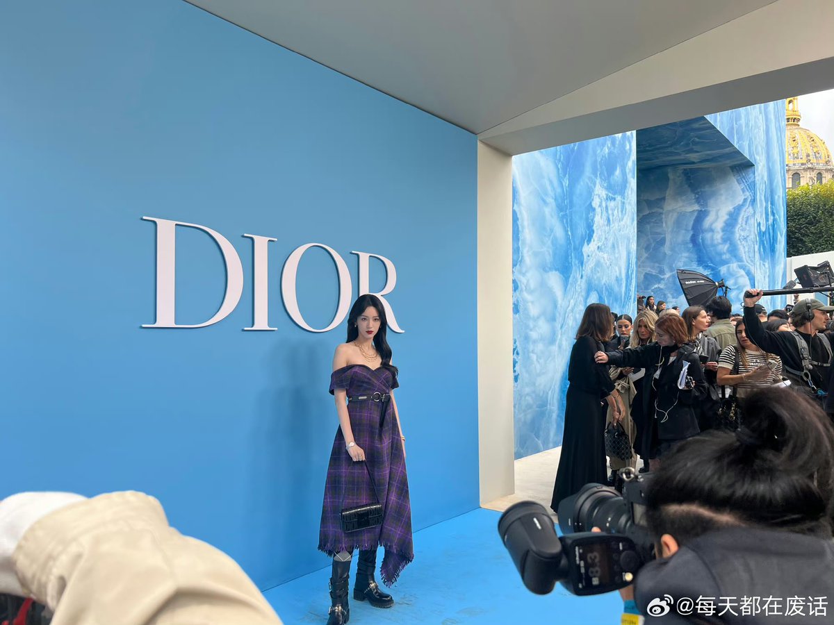Morgan504819958's tweet photo. Once again impressed by the beauty of ZhouYe's photos. 

#DiorSS25xZhouYe
#DiorSS25 #ZhouYe
#PFW @Dior https://t.co/QWlYe27bei