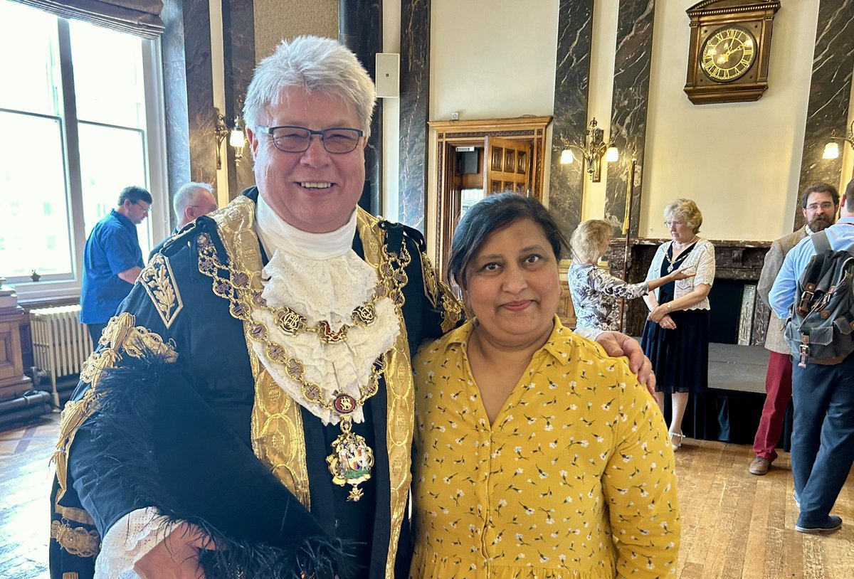 Birmingham Liberal Democrats (@brumlibdems) on Twitter photo Cllr Mumtaz Hussain celebrating international day of Birmingham with Glyn Purcell, Tony Morley, the Lord Mayor of Birmingham and star of the show <a href="/joelycett/">Joe Lycett</a>
#vivaBirmingham Cllr Mumtaz Hussain celebrating international day of Birmingham with Glyn Purcell, Tony Morley, the Lord Mayor of Birmingham and star of the show <a href="/joelycett/">Joe Lycett</a>
#vivaBirmingham