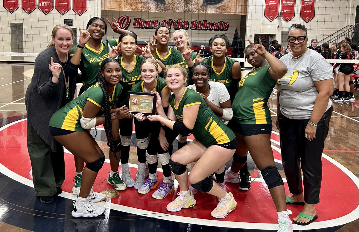 mbonnett5's tweet image. Congrats to the ⁦@HillsboroBurros⁩ for being crowned Freshman City Champs last night! What a great group of girls. Can’t wait to see what the next 4 years bring for them.
