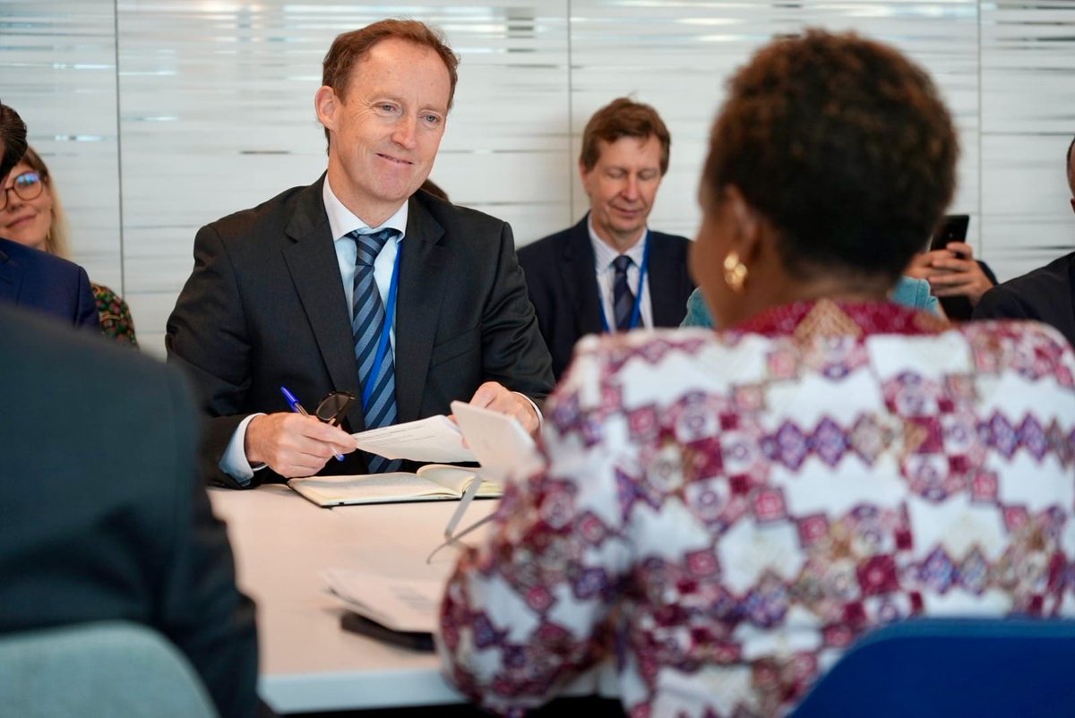 EUatUN's tweet photo. #EUatUNGA; On the last day of their visit to New York, 🇪🇺European Parliament members met with @JoyceMsuya, @KittyvdHeijden and other high-level UN officials. They also held a policy dialogue on the future of multilateralism with students from @CUNY  and @Columbia universities. https://t.co/bEw1rHx6ow
