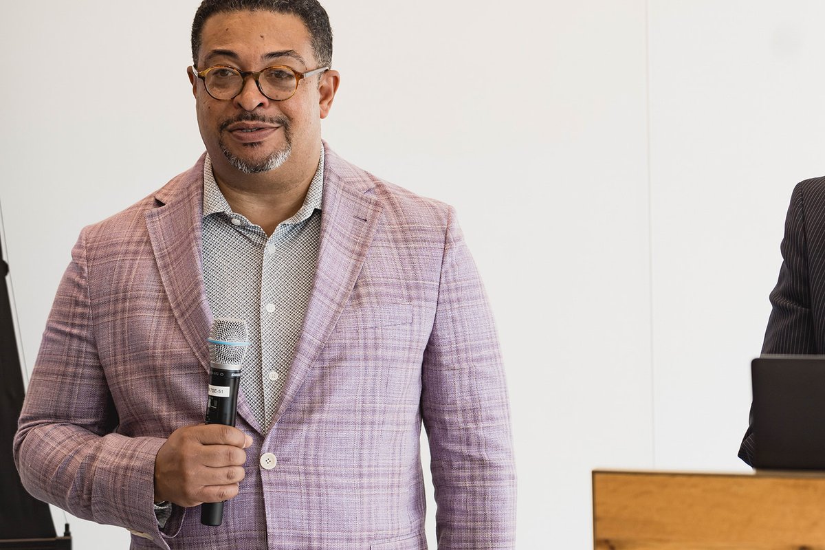 Aramark's tweet image. We’re proud to share that several company leaders and programs were recognized with prestigious awards for their impact on people and the planet.

Read on to learn more: aramark.com/newsroom/news/…

#AramarkBeWellDoWell