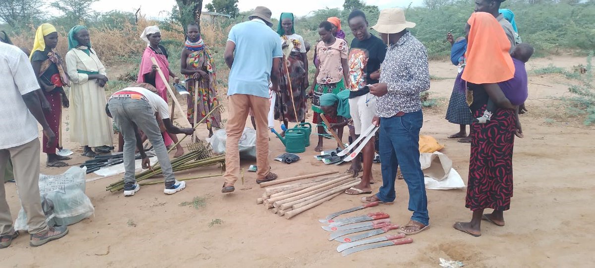 AcmeKenya's tweet image. The Climate Smart Agricultural Practices training took place last week in Lokichoggio with participants taken through concepts on climate smart agriculture.@CBCResilience #crossborderresilience @Ijackaa