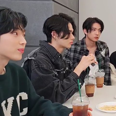 jaykiduo's tweet photo. they're so cool https://t.co/0rtIdmTcl2
