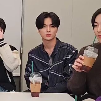 jaykiduo's tweet photo. they're so cool https://t.co/0rtIdmTcl2