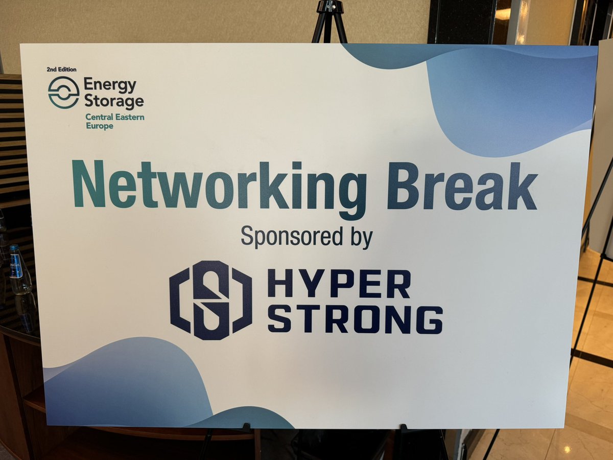 _SolarEnergy's tweet image. Now we have another Networking Break which
is sponsored by #HyperStrong #StorageSummit