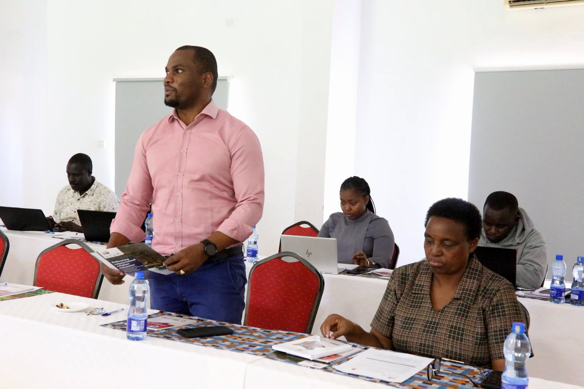 TaitaTaveta006's tweet photo. 🌟 Exciting news! County Executives have given the draft #FOLAREP a nod. We’re grateful for all sectorial feedback! The technical team is working on a collaborative restoration plan to revive our ecosystems. Next step? Engagement with MCAs. Together, we can restore barren lands! https://t.co/YpXDXZyIp9