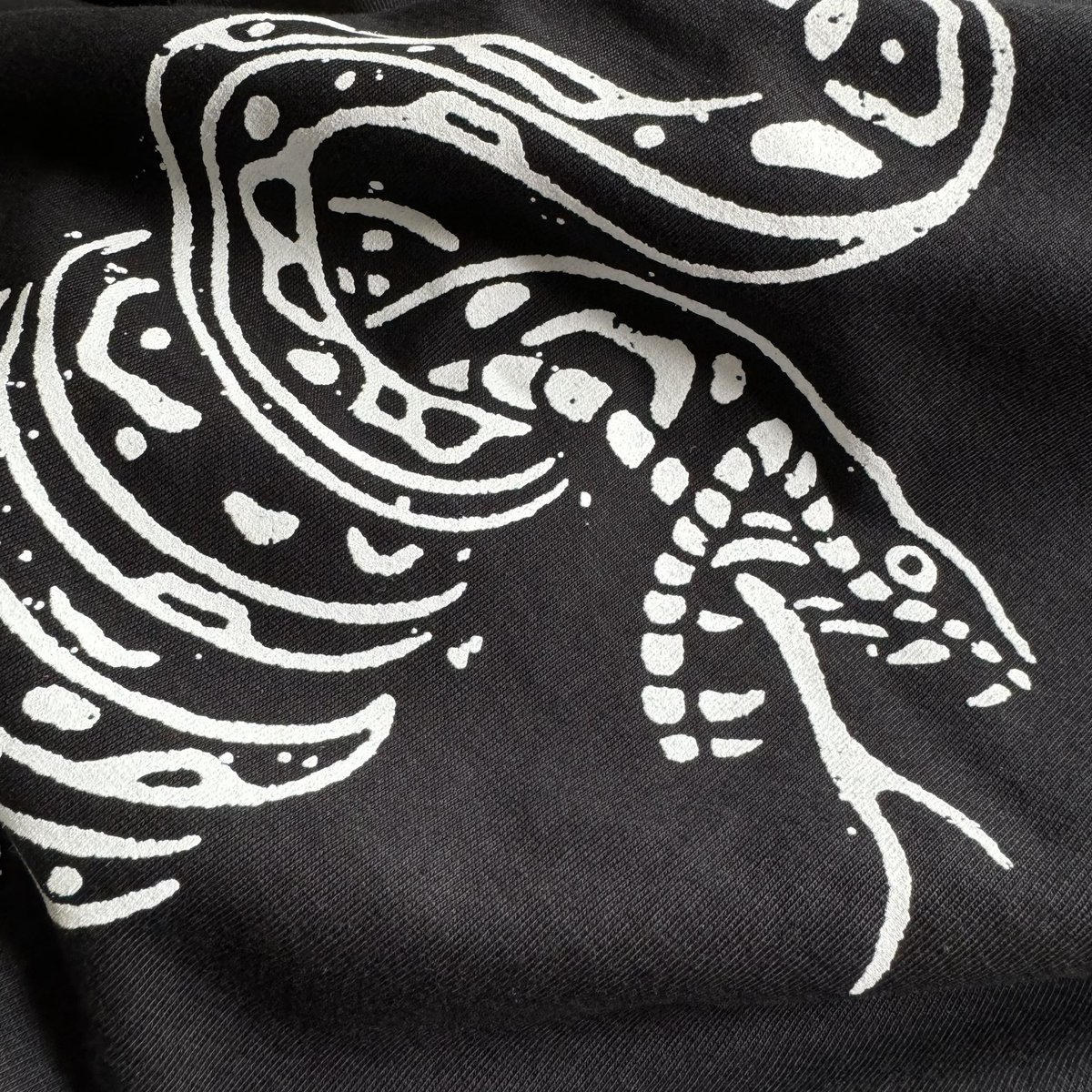 flinttown_co's tweet photo. TSHIRT DEAL! TODAY ONLY… https://t.co/UESr26hBkY https://t.co/dnLKCUcRA9
