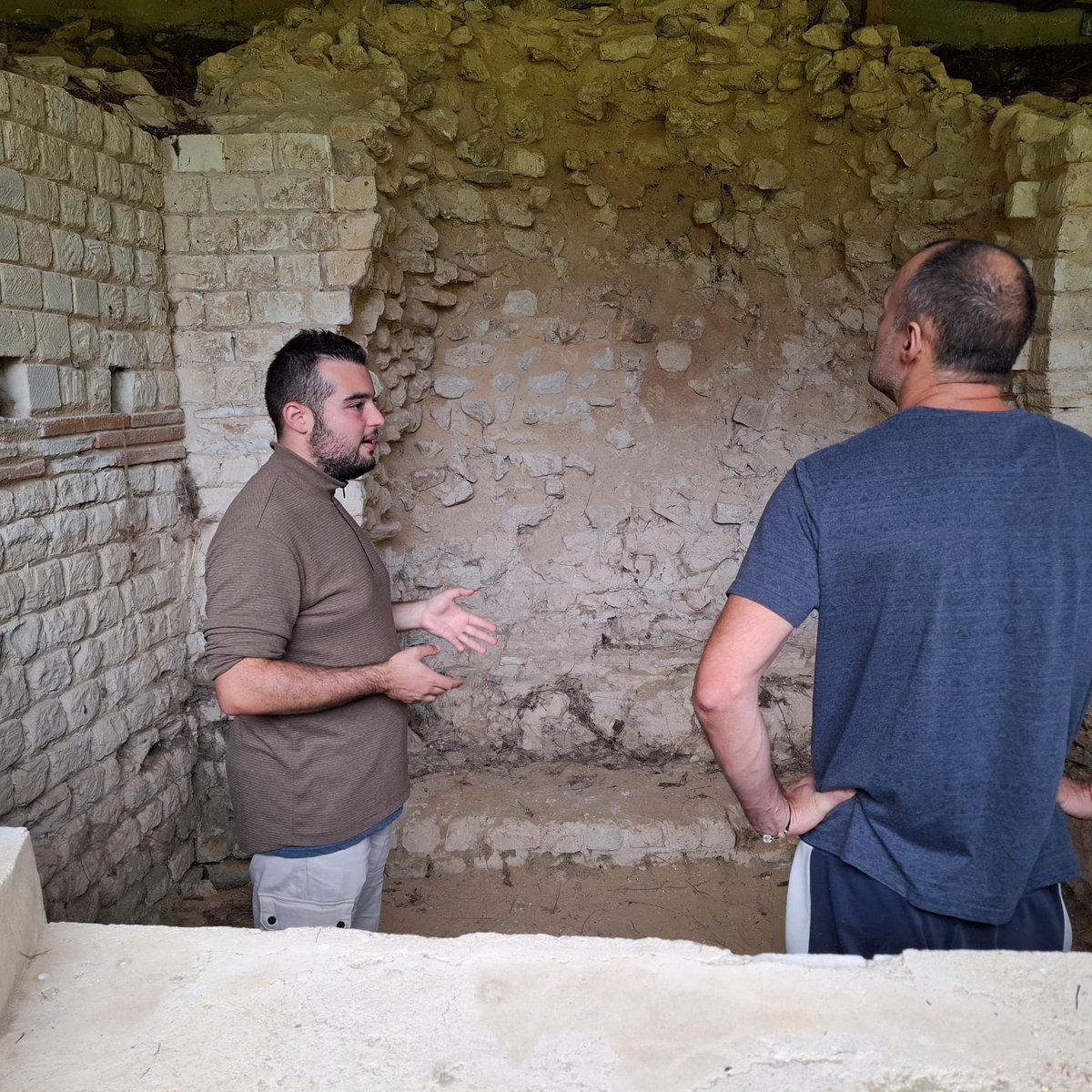 Les JEP 2024 c'est fini ! Nous tenons à remercier tous les visiteurs qui sont venus découvrir ou re-découvrir le site des Vaux-de-la-Celle 🏛 Nous remercions également les membres qui ont participé à l'animation et au bon déroulement de ces JEP ! 

L’équipe de l’AEVA !