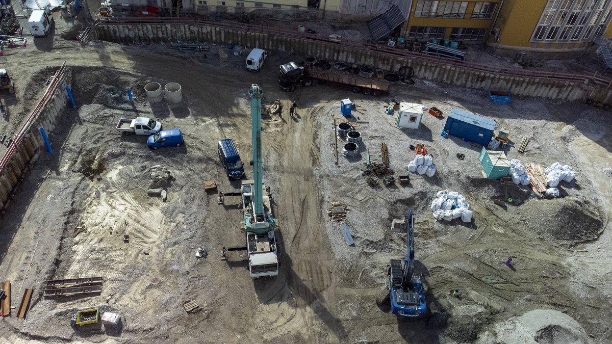 Universität München tweet media