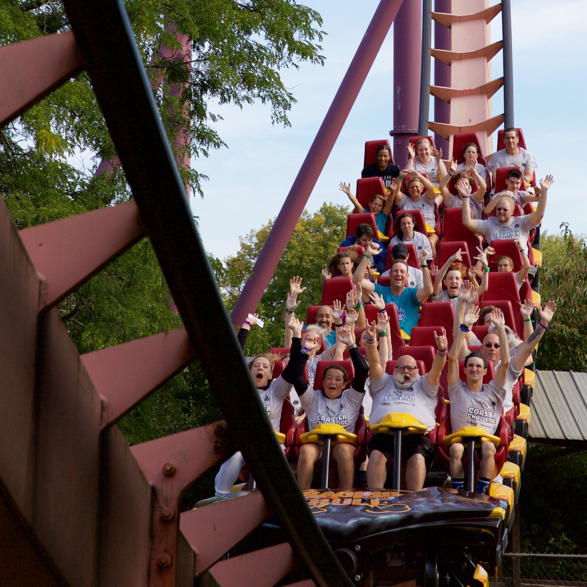 SO_Illinois's tweet photo. Shouting THANK YOU to all who participated in the 2024 #CoasterChallenge 🎢 💜 at @SFGreat_America! Because of you, our #UnifiedGeneration will continue to make lasting impacts on #inclusion in Illinois schools. 

More photos: https://t.co/xy0YZbp5bx https://t.co/KgfyvIBNZ1