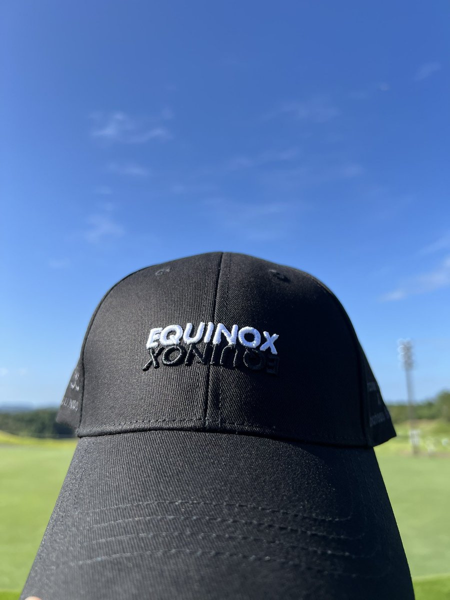 イクイノックス引退記念グッズ】 グラフィカルキャップ 〜昼と夜の長さ