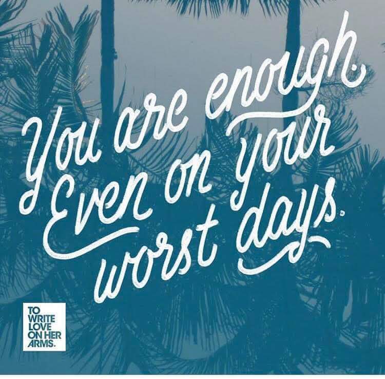 In case anybody needs to be reminded!!! Have a great day, even if the sun isn't shining. Chin up 🍁🍂