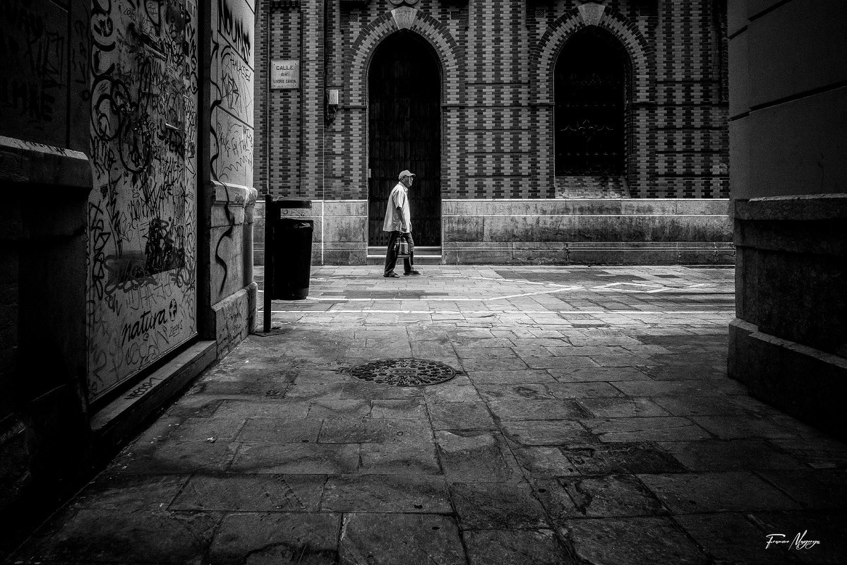 elfranfran's tweet photo. El paseo...
#Málaga #morning #muevetucorazón #walk #bnw_captures #blackandwhitephoto #compacta #canong7xmarkii 📷 https://t.co/fmAg487PBw