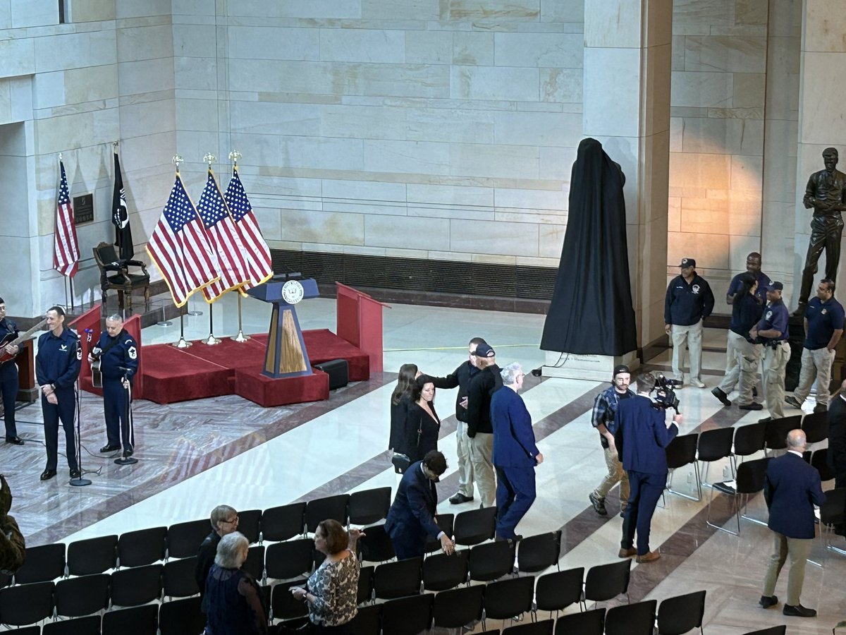 Michael Hibblen tweet media