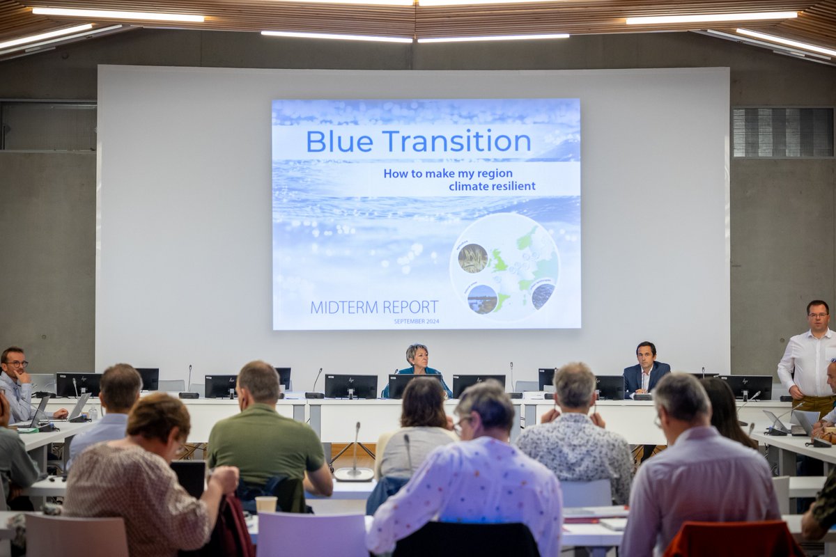 LorientAgglo's tweet photo. 💧 Gestion de la ressource en eau face au changement climatique
✅ Les actions de Lorient Agglo mises en avant au niveau européen
🇪🇺 Lors du colloque du consortium européen Blue Transition 
📍 Réuni cette année à #Lorient du 24 au 26 septembre

+d'infos 👉 https://t.co/zZBLuC1aWH https://t.co/EF6cKdB2si
