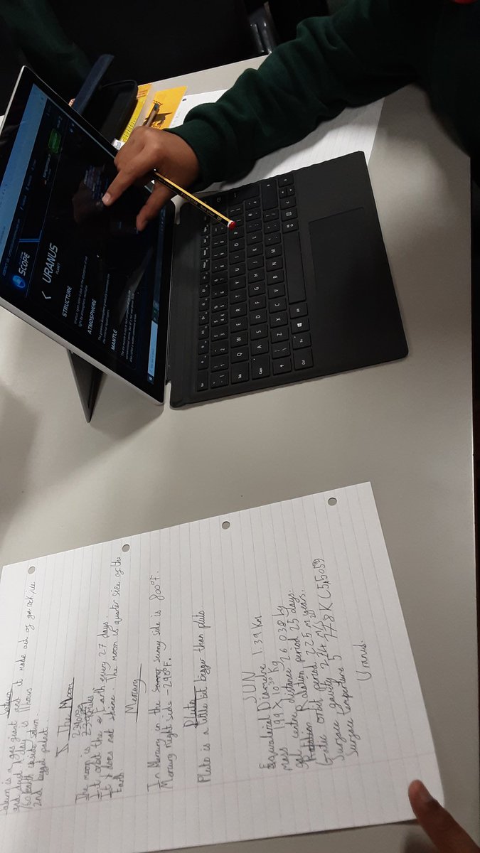 Class 5W tweet media