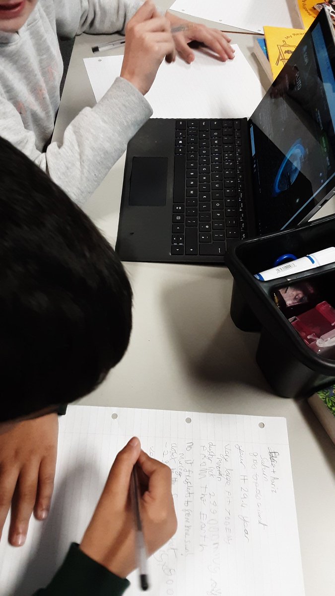 Class 5W tweet media