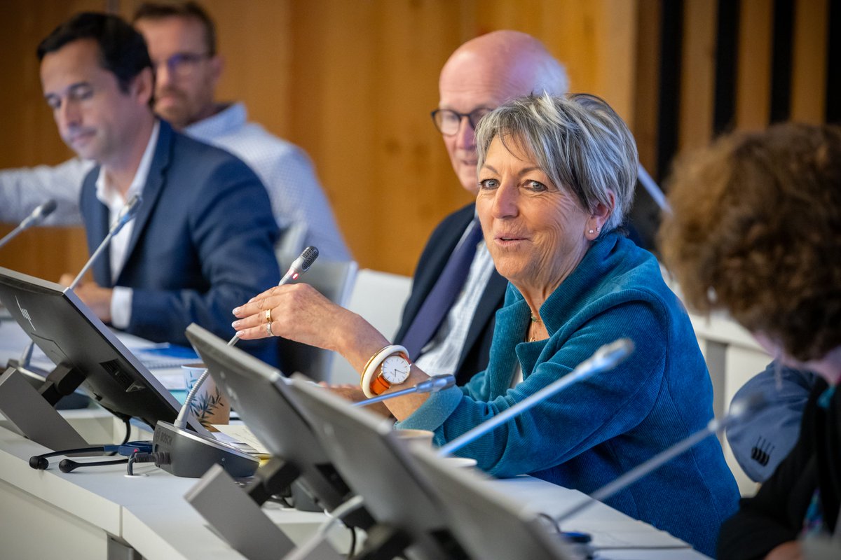 LorientAgglo's tweet photo. 💧 Gestion de la ressource en eau face au changement climatique
✅ Les actions de Lorient Agglo mises en avant au niveau européen
🇪🇺 Lors du colloque du consortium européen Blue Transition 
📍 Réuni cette année à #Lorient du 24 au 26 septembre

+d'infos 👉 https://t.co/zZBLuC1aWH https://t.co/EF6cKdB2si