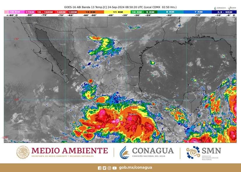MVMNoticias's tweet photo. 🟦 #Nacional | El huracán John se degradó a tormenta tropical tras impactar la costa de Guerrero y Oaxaca, se localiza 45 km al nor-noroeste de Acapulco y  presenta vientos máximos de 110 km/h. https://t.co/XYfP0LeGbm