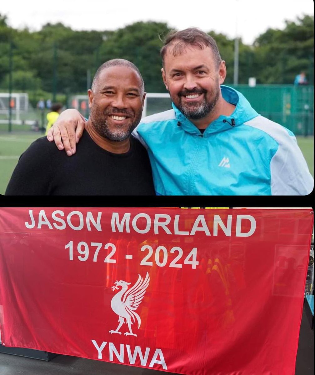 My uncle Jasons’ good mates will be walking his banner in front of the Kop Wednesday night at the game. Parading the banner as a tribute to his life. He was a fanatical red who done so much for grassroots football. If you see it please give it a round of applause ♥️
Please share