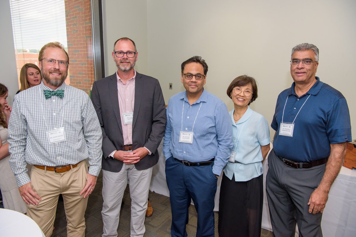UABDiabetes's tweet photo. We are recruiting up to 10 diabetes research investigators for a major strategic portfolio increase across basic, translational, clinical, and population sciences, including a clinical trialist. Join our team!  🤝https://t.co/PwBCCAXBHP https://t.co/WdswNcIShJ