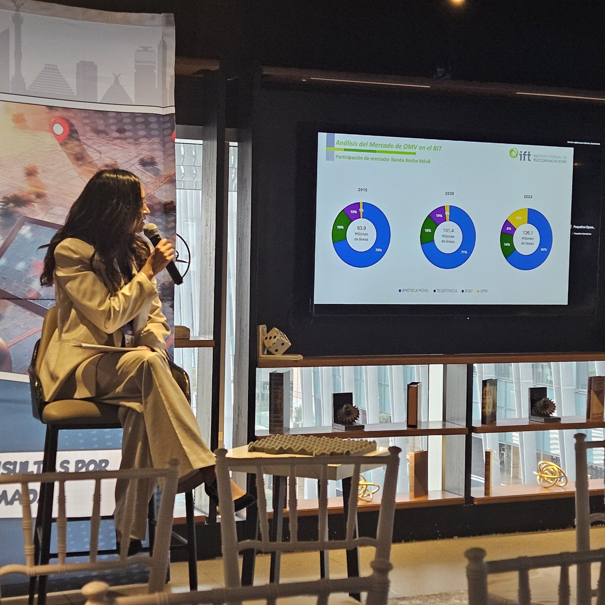 «En 2015 OMVs representaban alrededor de 1% del mercado, en 2020 era 2% y en 2023 el conjunto de OMVs que reportan al <a href="/IFT_MX/">IFT</a> ya representan el 12%, con cerca de 17 mill. de líneas, muestra de la relevancia que han adquirido» <a href="/GabrielaGtzS/">Gabriela Gutiérrez Salas</a> #MexicoDigitalSummit <a href="/dpl_news/">DPL News</a> <a href="/IFT_MX/">IFT</a>