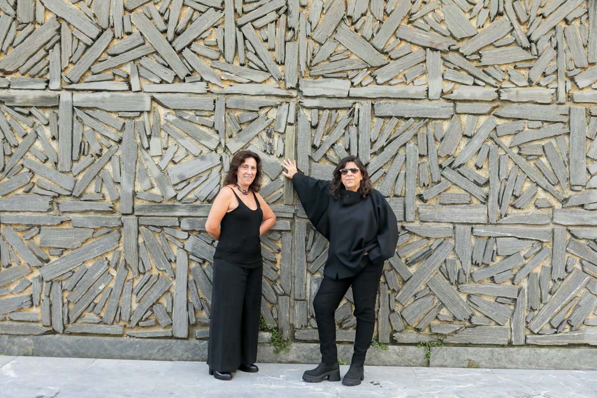 #72SSIFF 💛 #HorizontesLatinos · Zafari

[EUS] 🎞️ <a href="/soymarianar/">Mariana Rondón G.</a> eta Marité Ugásek Zafari aurkeztu dute Zinemaldiko #HorizontesLatinos sailean, fabula distopiko bat, bere zuzendari Mariana Rondónek esaten duen moduan.

[ES] 🎞️ <a href="/soymarianar/">Mariana Rondón G.</a>  y Marité Ugás han presentado Zafari en la