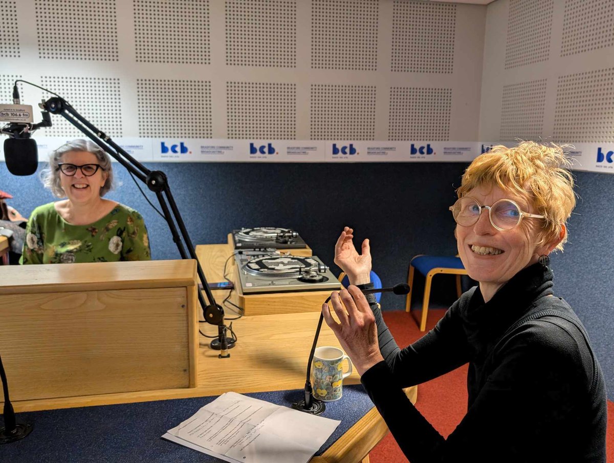 Tonight 9-10pm it's Keep Being You! with @jennyzigzag &amp; Reyhana Laher

@SueVickerman1, poet, writer &amp; translator is in the studio and the kaleidoscope of a conversation includes why we don’t have kids, God &amp; religion, orgasmic music, and revolutionary times

Photo: <a href="/ReyhanaLaher/">Reyhana Laher</a>