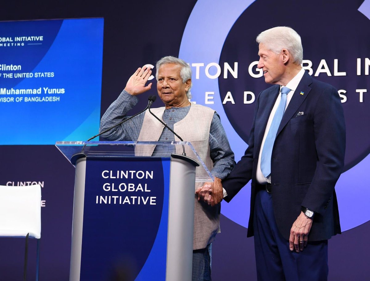 ChiefAdviserGoB's tweet photo. Bangladesh Chief Adviser Professor Muhammad Yunus shares the stage with former U.S. President Bill Clinton at the 2024 Clinton Global Initiative meeting in New York on Tuesday, September 24, 2024. https://t.co/qFwnwC1azP