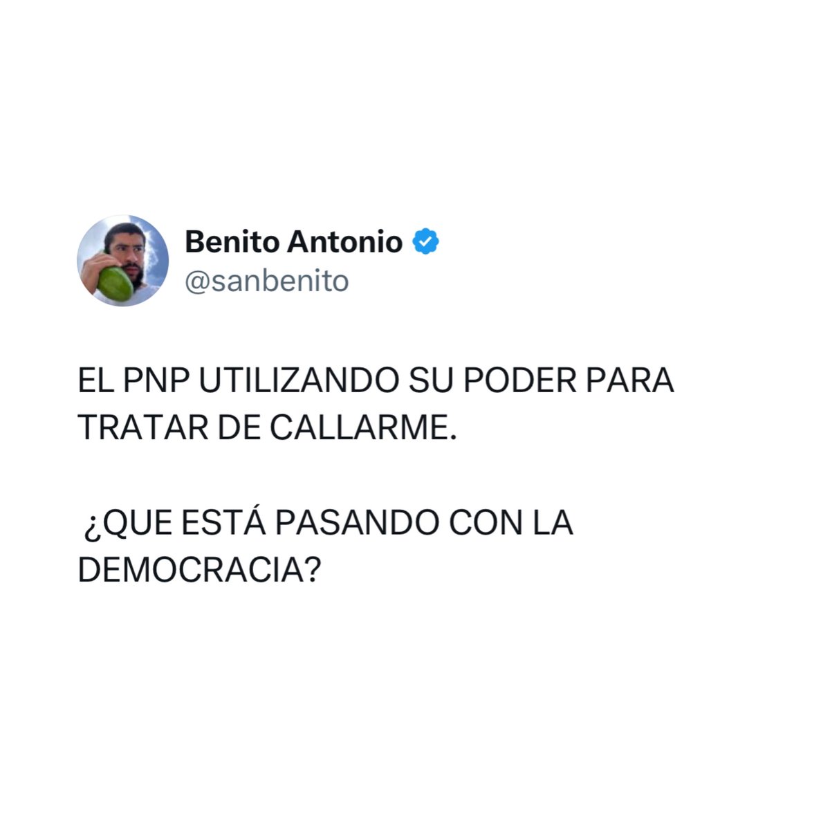 itscarlosivan's tweet photo. “El PNP utilizando su poder para tratar de callarme” - Bad Bunny

¿Ven los billboards? El PNP radicó una querella contra el supuesto responsable (Benito) pidiendo que eliminen los anuncios, los multen y que lo prohiban🚫 https://t.co/9jDT4F7Rzv