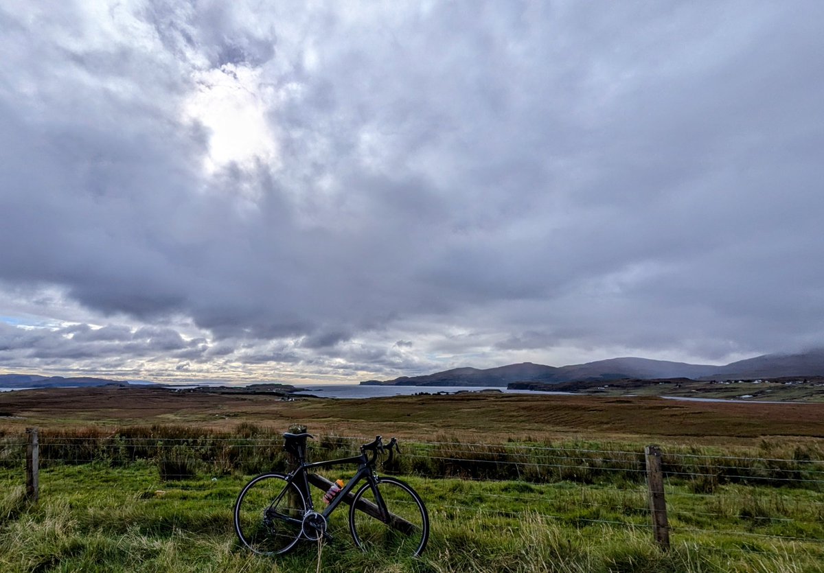 graemedeas's tweet photo. 25c Cycle on Sunday, Today 9c๐ฅถ winter cycling clothes required today on Skye ๐ฅถ#bloodycold https://t.co/gaRjA7hrrf