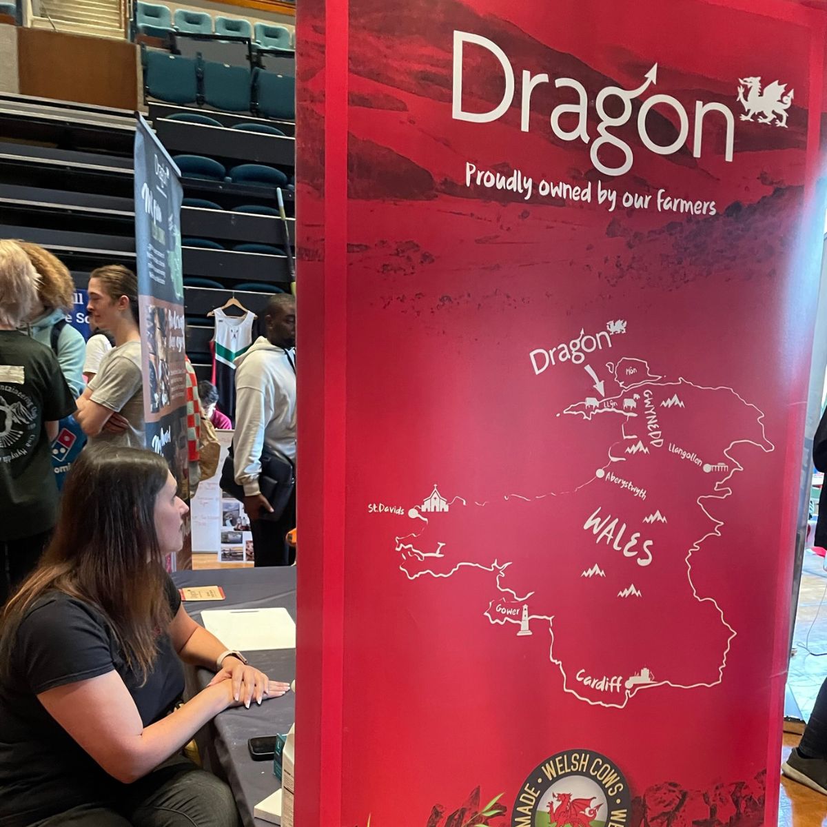 Four Cymru tweet media