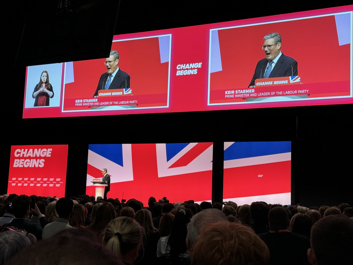 garethmanc's tweet photo. Our Labour Prime Minister 🌹🌹 https://t.co/cv1xWBI1Bg