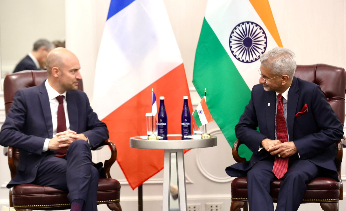 A warm conversation with my new counterpart <a href="/jnbarrot/">Jean-Noël Barrot</a> from France on our strategic partnership.

A useful exchange of views on major regional issues.

🇮🇳 🇫🇷