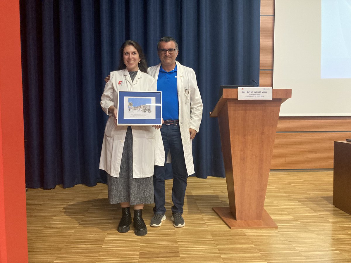 HUnivValdecilla's tweet photo. Los galardonados este año con el Premio Daniel García Palomo como mejores residentes son:

🏅 Sandra Martínez (Psicología Clínica)
🥈Meri Terzyan Vardanyan (Anestesiología) 
🥉ex aequo: Saioa Pérez (Psicología Clínica) y Fabricio Benavides (Reumatología) https://t.co/IR0KHhvYMH