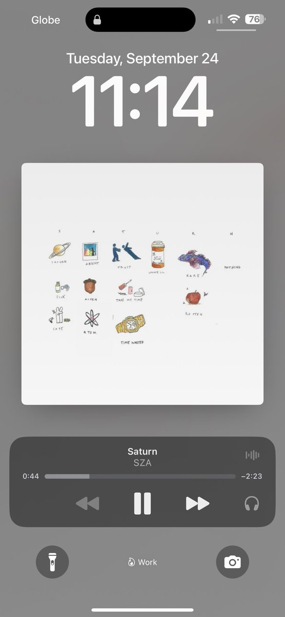 dianahfelizardo's tweet photo. Listening to music again, literally. 🤭 https://t.co/IHMD1KTjjG