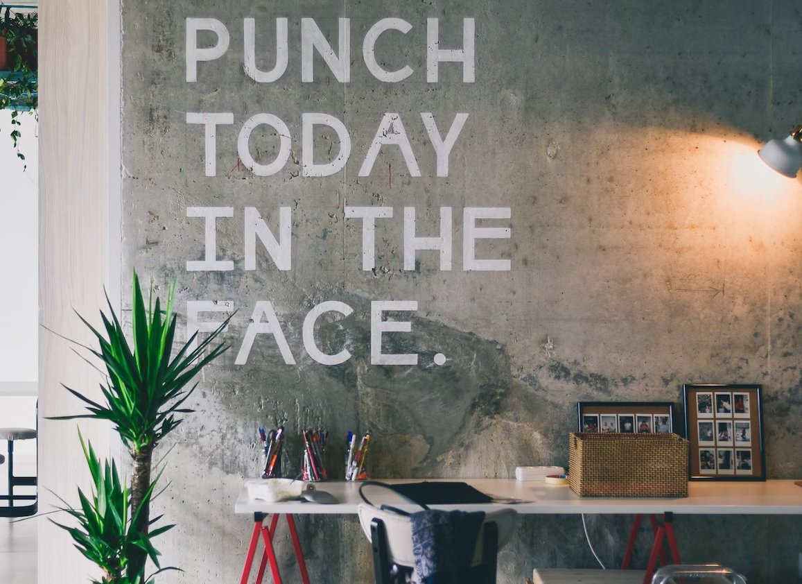 Defi_lindab99's tweet photo. Investing  trading in crypto is getting punched in the face every week, for a smile once an year https://t.co/U9O46DdXzs