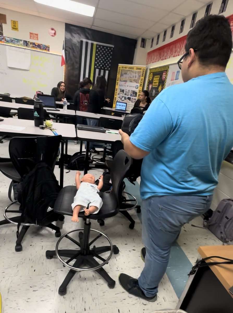 Crime Scene Photography. Introducing Basic techniques for Forensic Science Tech 1 class. 📸 📷 <a href="/McAllenISDCTE/">McAllen ISD CTE</a> <a href="/McAllenISD/">McAllen ISD</a> <a href="/EcAchieve/">Achieve Early College High School</a>