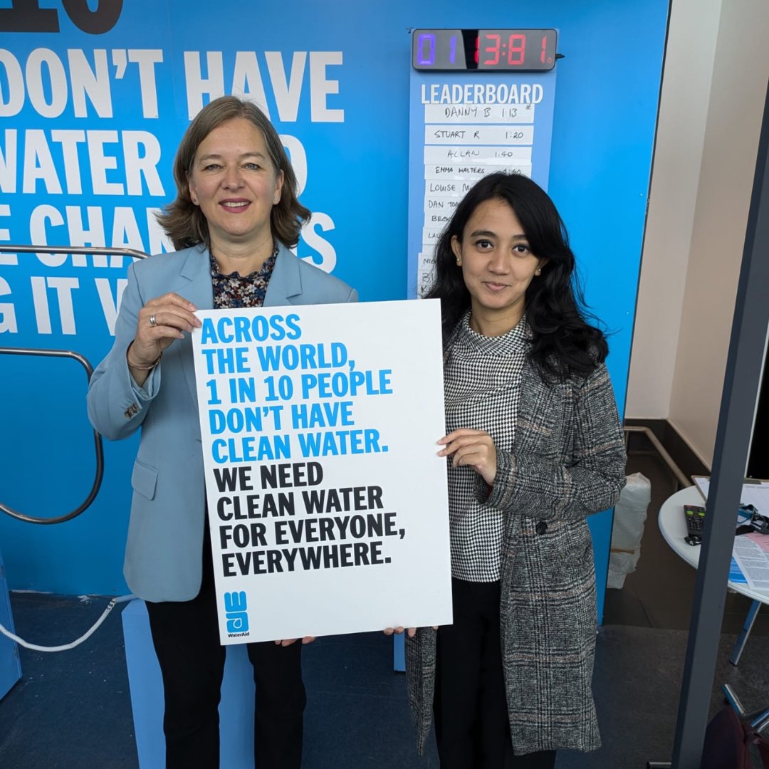 Our message to leaders at the Labour Party Conference is clear...

Time is running out to make sure everyone, everywhere has clean water 💦

<a href="/Kate_Dearden/">Kate Dearden MP</a> <a href="/CalvinBailey/">Calvin Bailey MBE MP</a> <a href="/PutneyFleur/">Fleur Anderson MP</a> <a href="/jamesmurray_ldn/">James Murray</a> thanks for visiting our stand and helping us champion clean water! 😍

#LABconf24