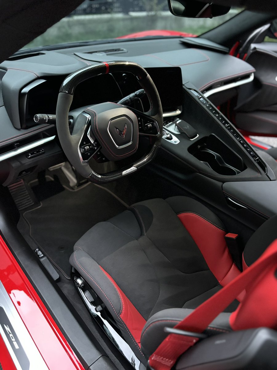 _dylanpatrick's tweet image. Was never really a fan of the C8. But this  C8 Z06 Spec is fire 🔥🔥🔥