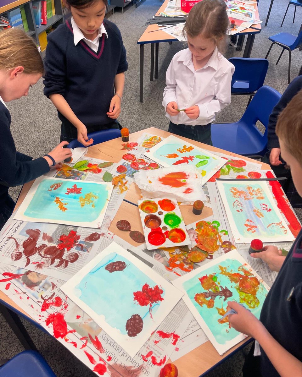 FettesPrep's tweet image. M and P Forms have had a wonderful time leaf pressing in autumn crafts during activities this evening 🍂