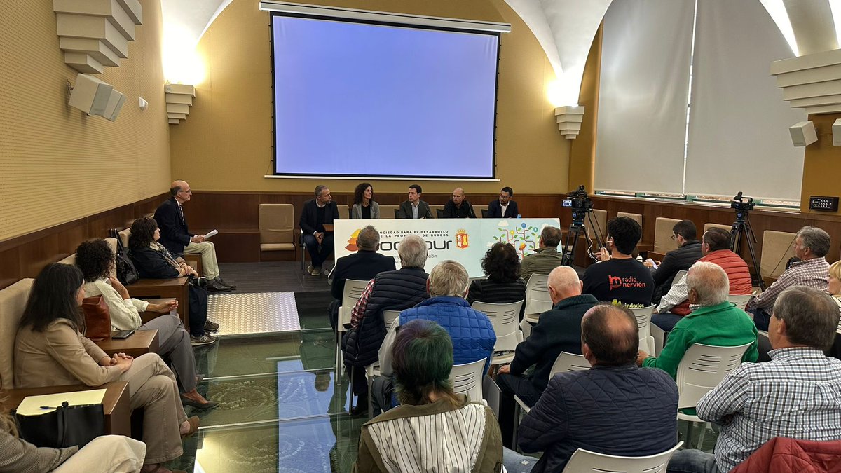 El proyecto Burgos Repuebla, puesto en marcha por la Diputación de Burgos y <a href="/sodebur/">SODEBUR</a>, logra 77 nuevas personas de 22 familias viviendo en la provincia de Burgos y #Villarcayo es la localidad con mayor número de familias que han llegado gracias a este proyecto: un total de 5
