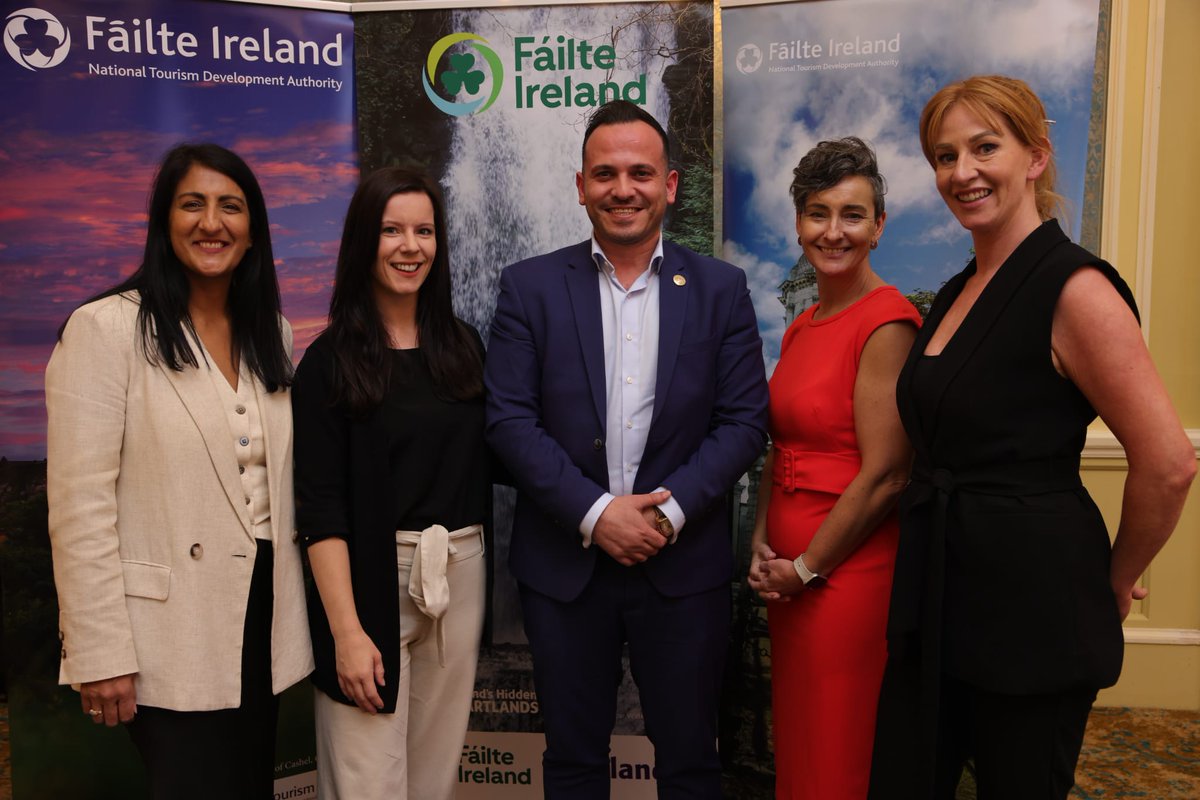Fáilte Ireland tweet media