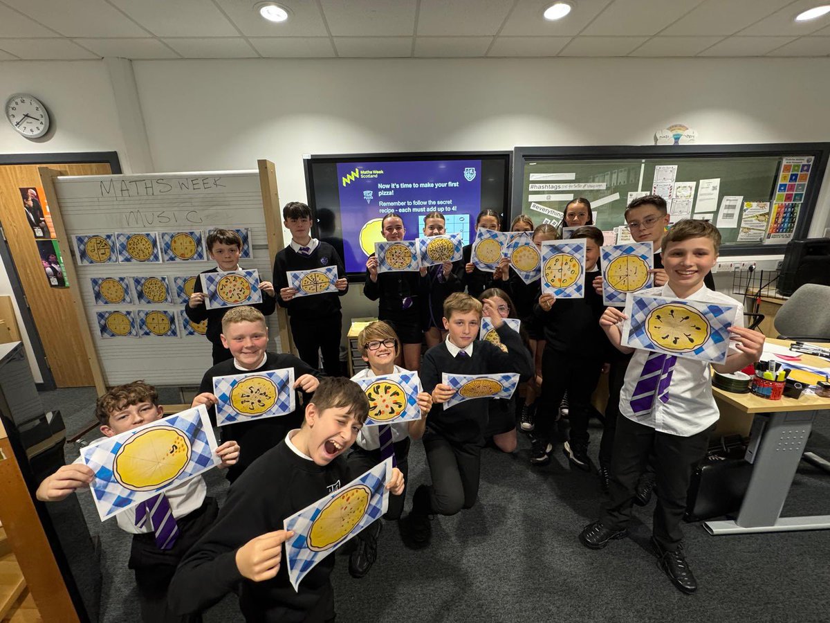 2.9 &amp; 1.2 joining in the pizza-making fun! <a href="/ClydeviewMaths/">Clydeview Maths Dept.</a> <a href="/clydeview_a/">Clydeview Academy</a> @mathsweekscot #creativity #determination