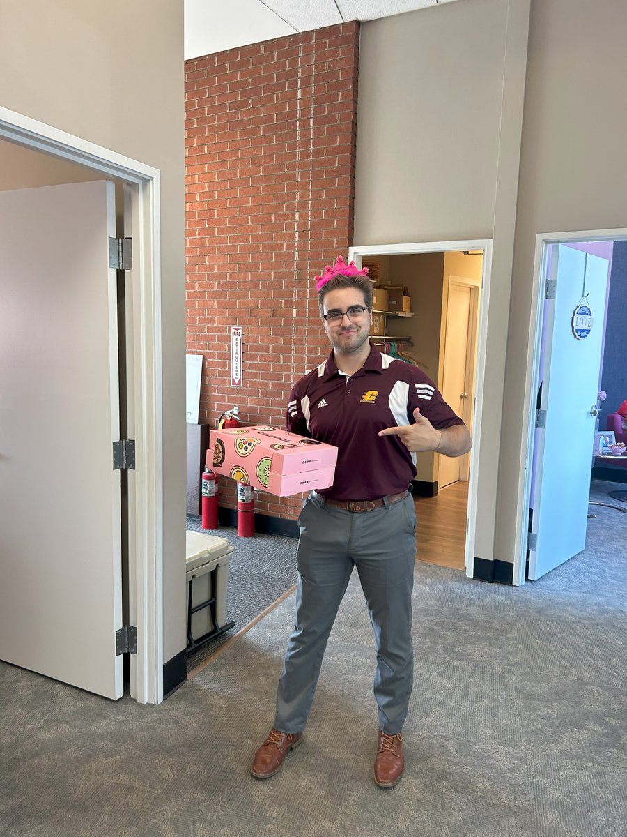 TDAInsurance's tweet photo. Please join us in welcoming Sam Adler, Health Insurance Advisor, and Bethany Harper, Personal Lines Customer Service Associate. We are lucky to have you!!

A big Happy Birthday to Austin Hintz! 🎂 Enjoy the Crumbl Cookies! 🍪

#TeamTDA #Insurance #TDAInsurance #GreatDay https://t.co/0D6vAJ1ozJ