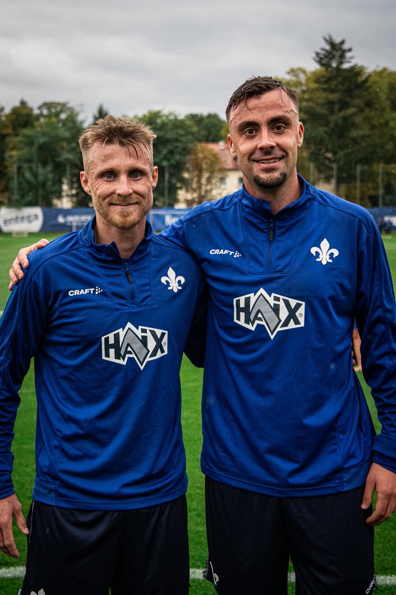 SVD98EN's tweet photo. Our two newcomers in action this afternoon: Once again, a warm welcome to the #Bölle, Philipp #Förster and Marco #Thiede! 💪⚜ #sv98 https://t.co/5lk2ulqzLr